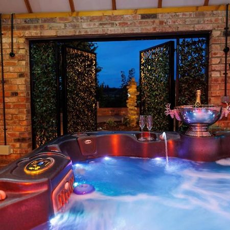 Lincoln Holiday Retreat View With Private Hot Tub Екстер'єр фото